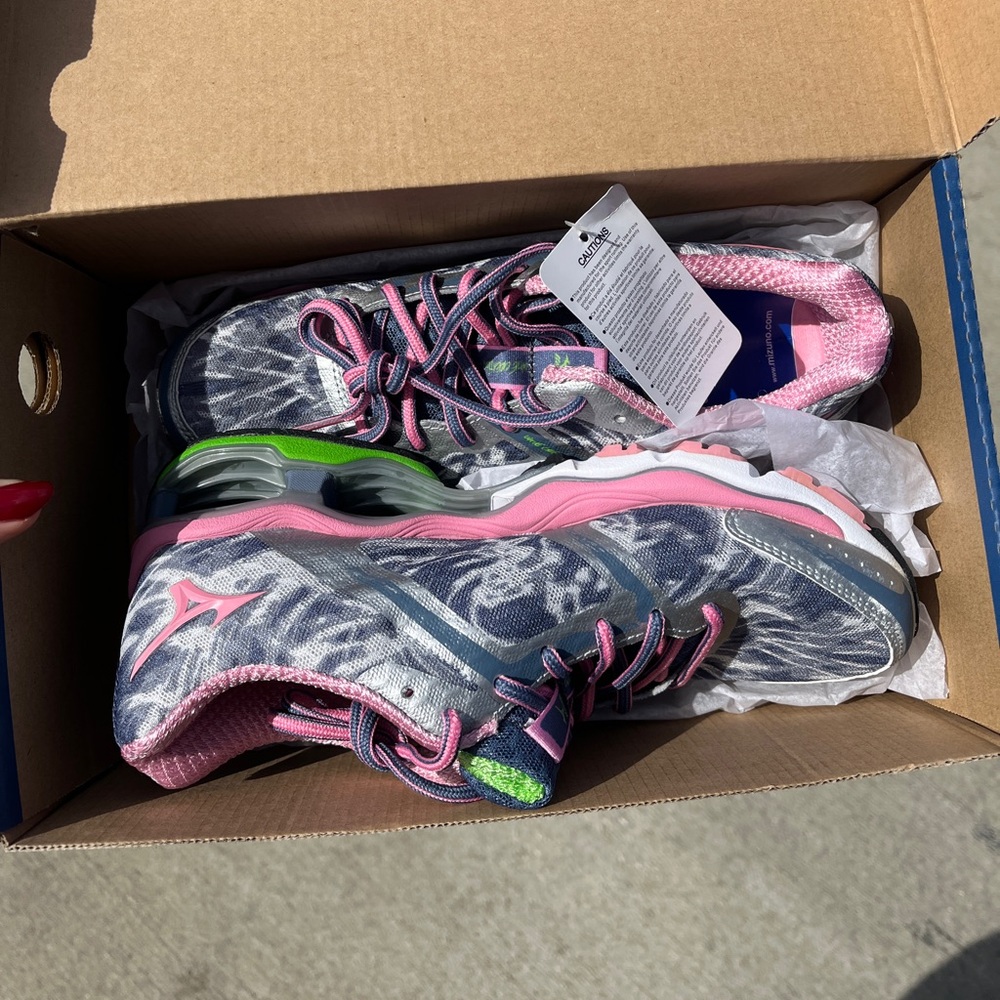 Mizuno Wave Paradox Running Shoes